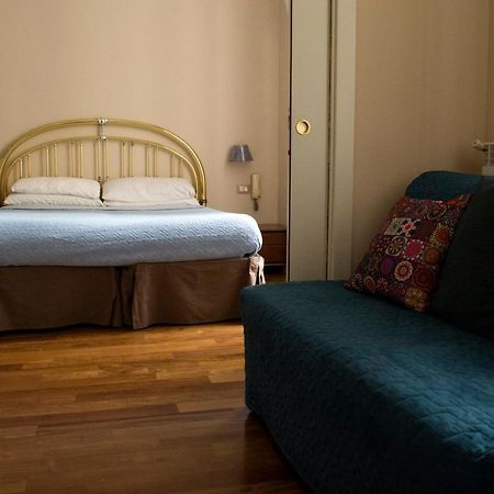 Le Stanze di Dolly Bed and Breakfast Napoli Esterno foto