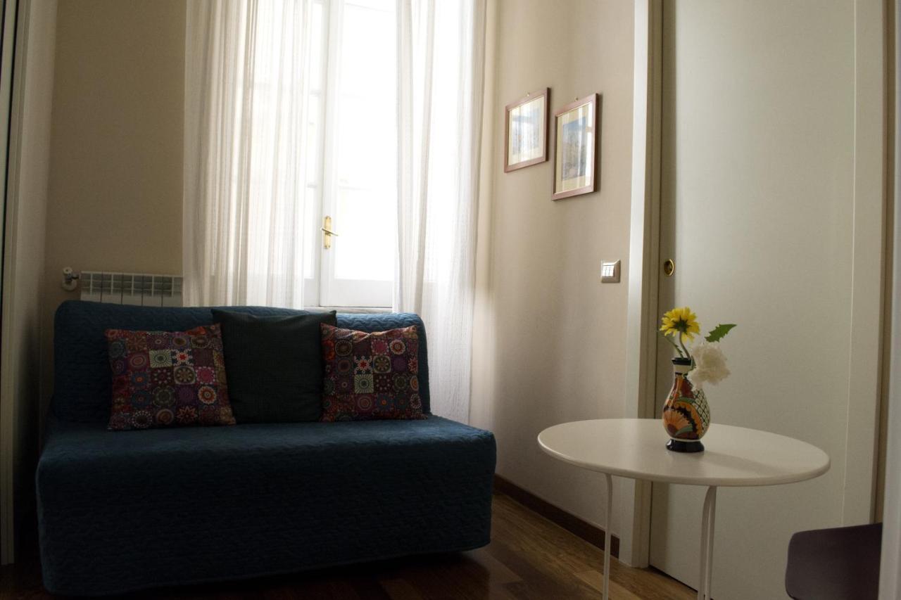 Bed and Breakfast Le Stanze di Dolly Napoli Esterno foto