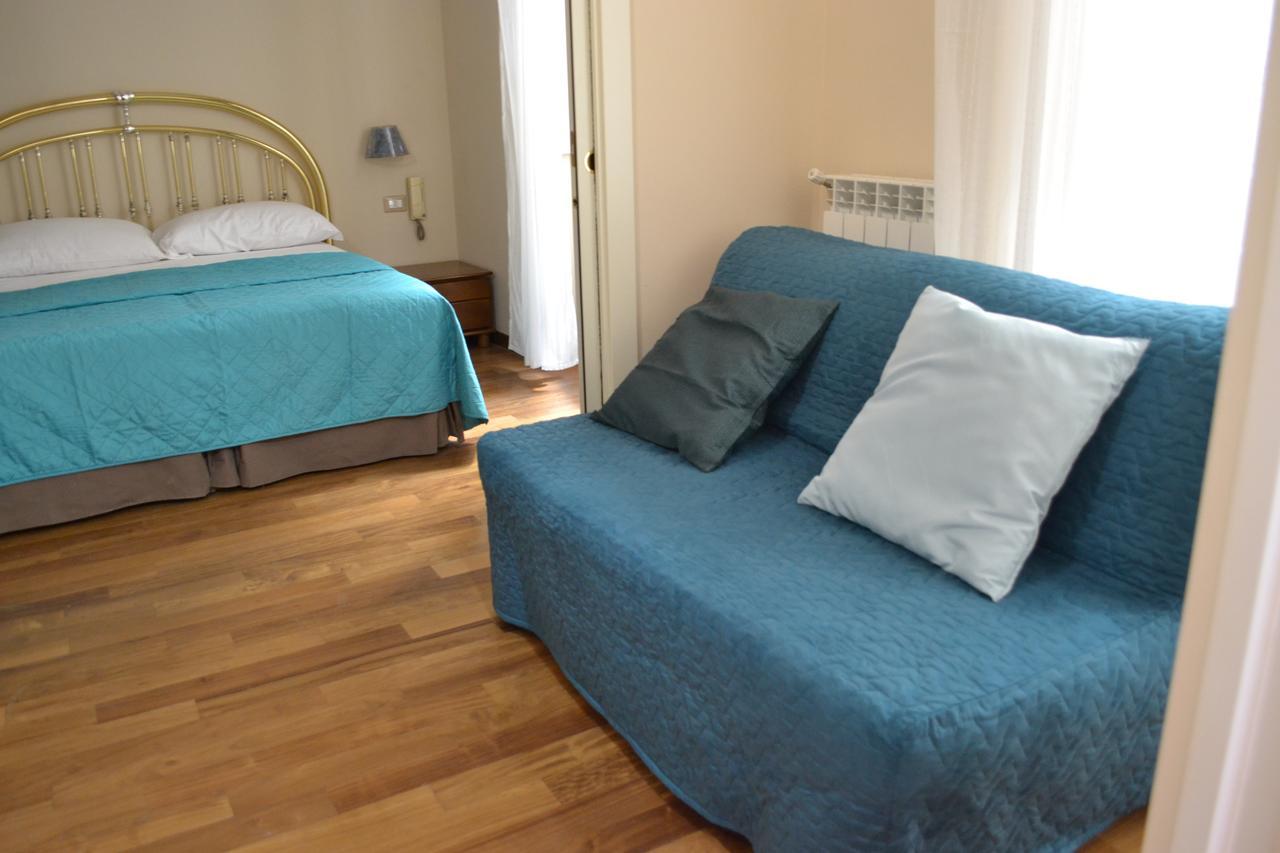 Le Stanze di Dolly Bed and Breakfast Napoli Esterno foto