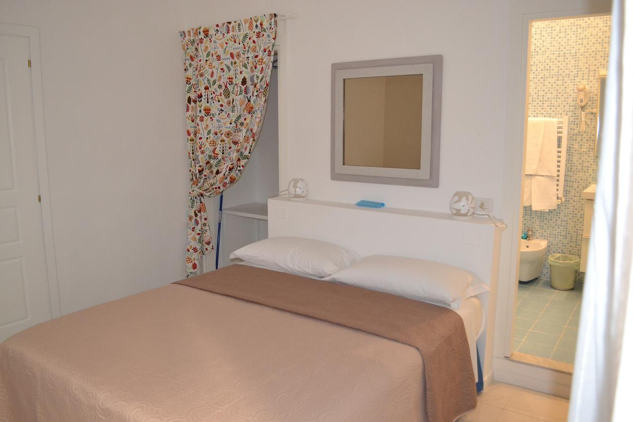 Bed and Breakfast Le Stanze di Dolly Napoli Esterno foto