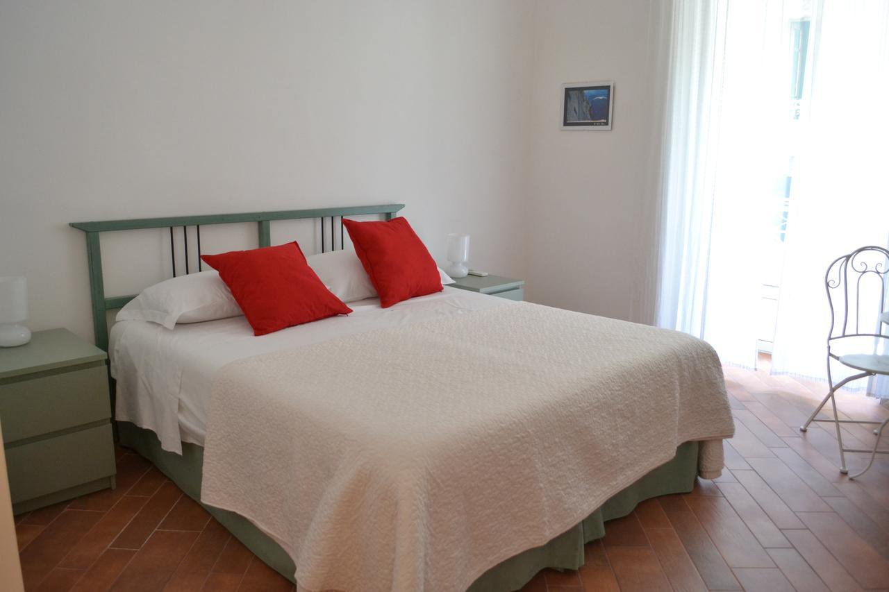 Le Stanze di Dolly Bed and Breakfast Napoli Esterno foto