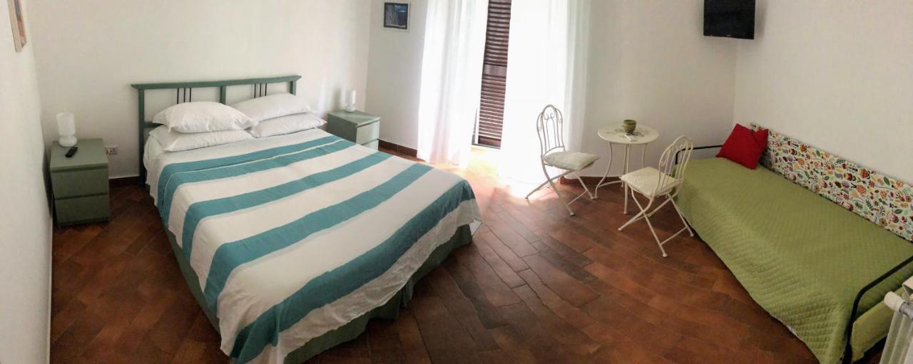 Bed and Breakfast Le Stanze di Dolly Napoli Esterno foto