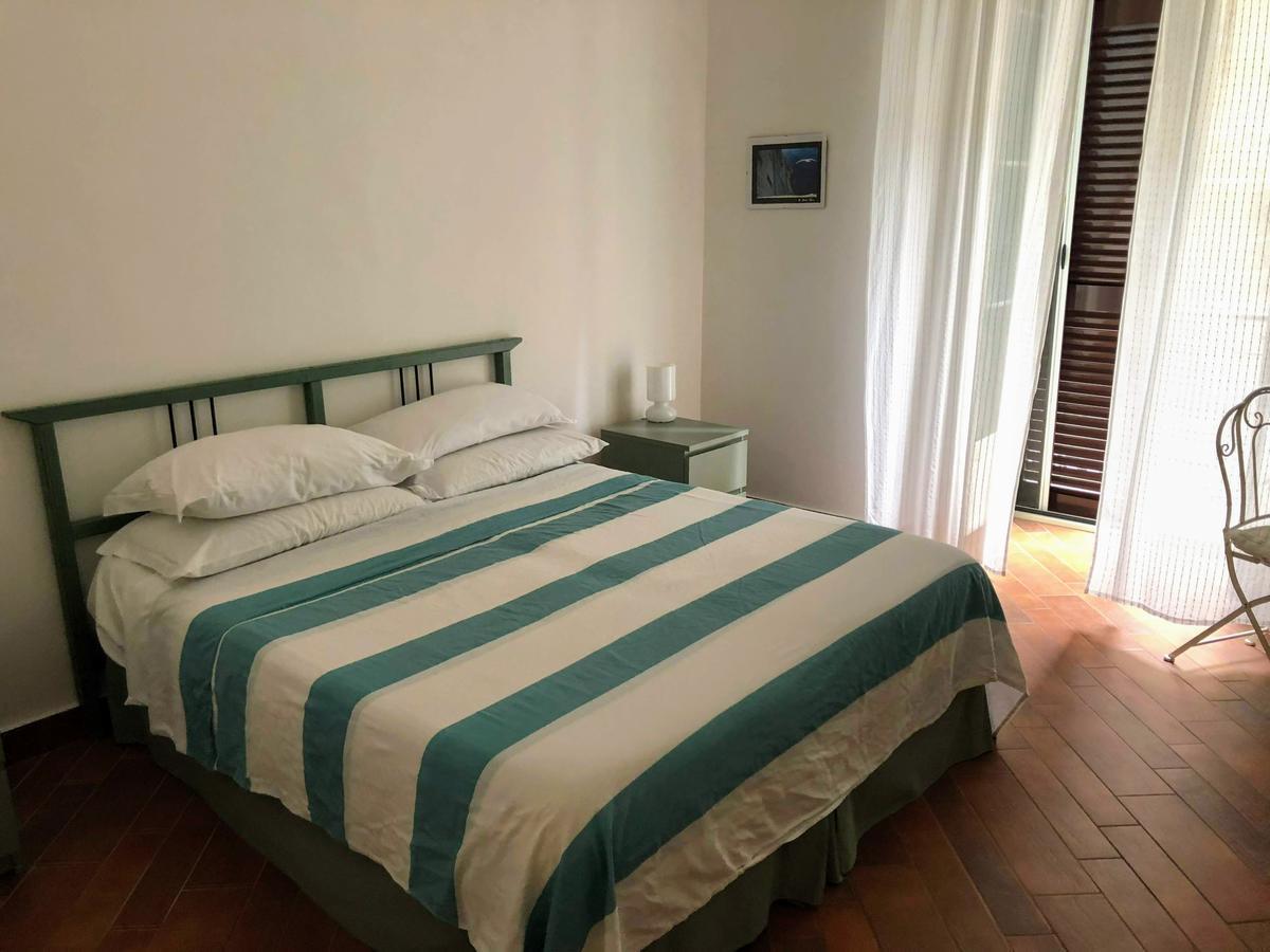 Le Stanze di Dolly Bed and Breakfast Napoli Esterno foto